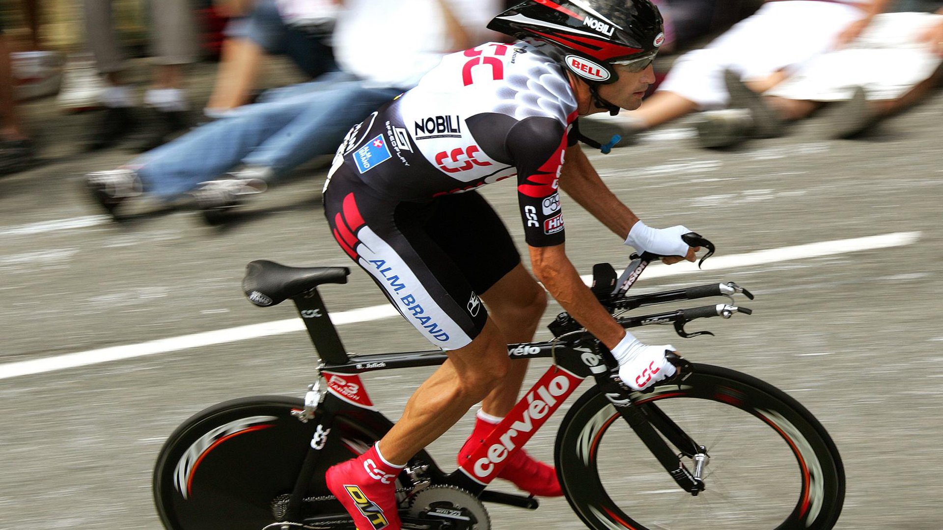 开云·体育官网APP下载-达米恩·麦肯齐：全黑队最具威胁的进攻球员之一，每一次突破都充满看点